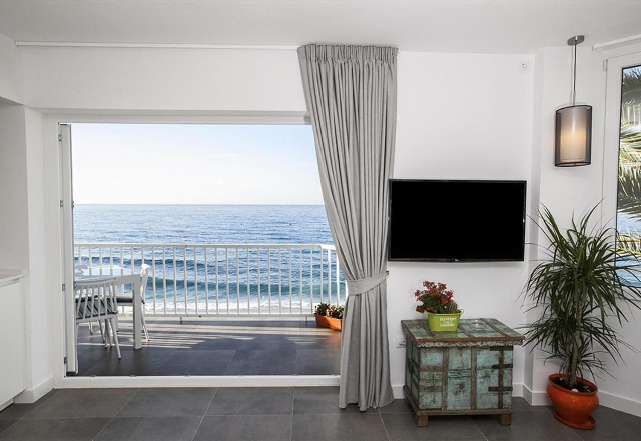 Super Front Line Modern New Apartm Nerja Zewnętrze zdjęcie