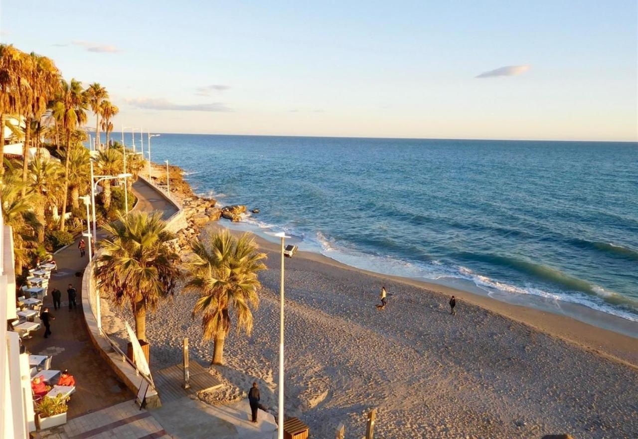 Super Front Line Modern New Apartm Nerja Zewnętrze zdjęcie
